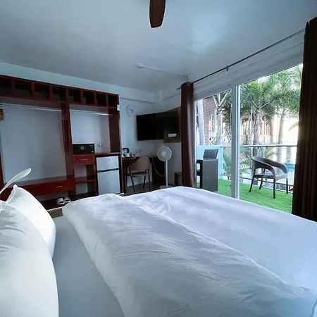 Montani Beach Resort Puerto Galera Powered By Cocotel-3