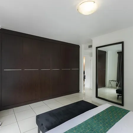 The Nicol Hotel And Apartments-2