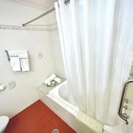 Golden Grain Motor Inn-3