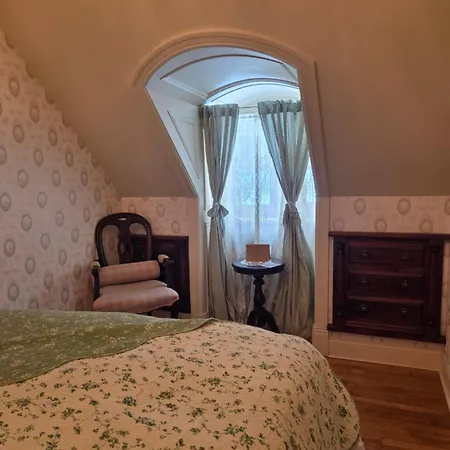 Auberge J.A Moisan-2