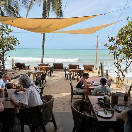 Makao Beach Hotel-3