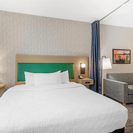 Home2 Suites By Hilton Queensbury Lake George-3