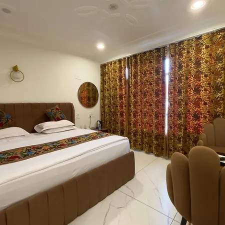 Hotel Crescent-3