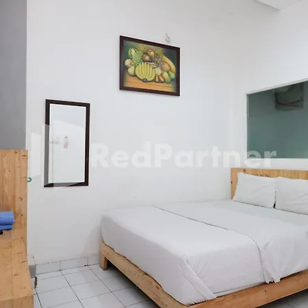 Griya Aneka Malioboro Yogyakarta Mitra RedDoorz-3