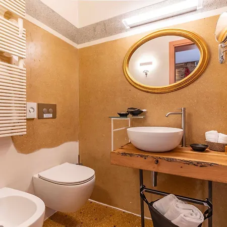Cinqueteste Luxury Home-2