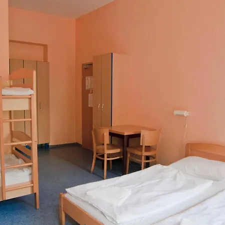 Happy Hotel Berlin-3