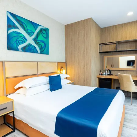 New Wave Hotel-2