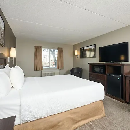 Canad Inns Destination Centre Club Regent Casino Hotel-3