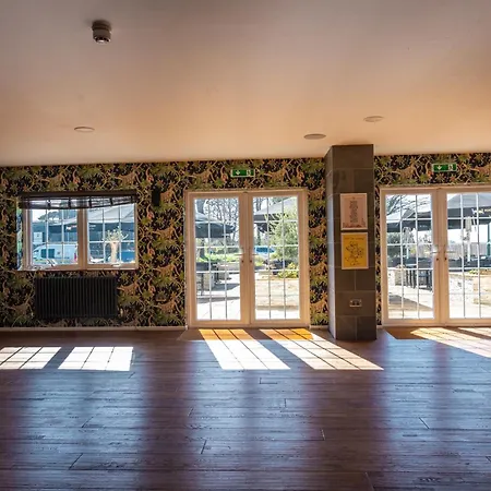 The Oakwood Hotel-3