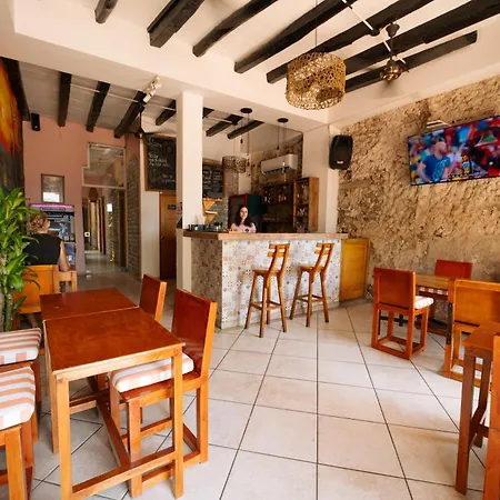 Casa Zahri Boutique Hostel-2