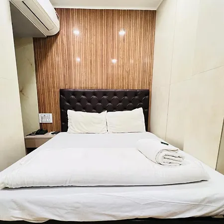 U Life Hotel-3