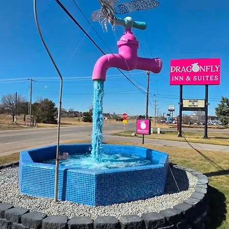 Dragonfly Inn & Suites-3