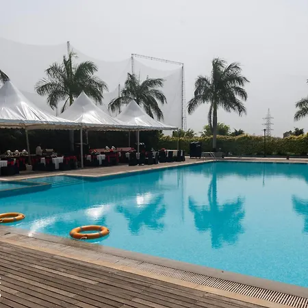 Clover Greens Golf Course & Resort - Attibele, Hosur-3