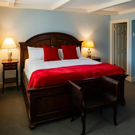 The Historic General Stanton Inn-3