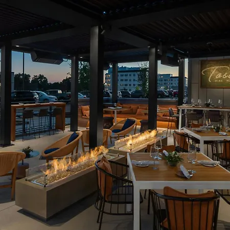 Ac Hotel By Marriott Lansing University Area-2