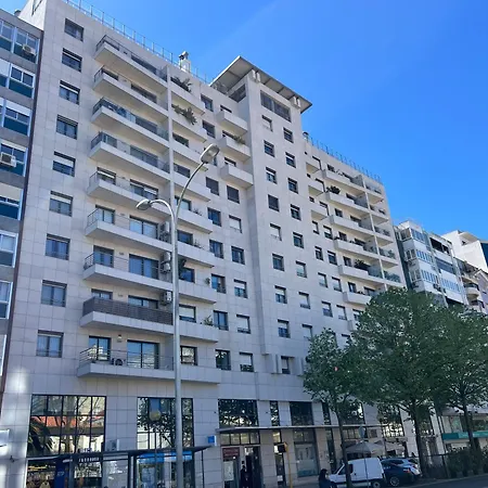 Cool Design Suites & Parking - Praca De Espanha-2