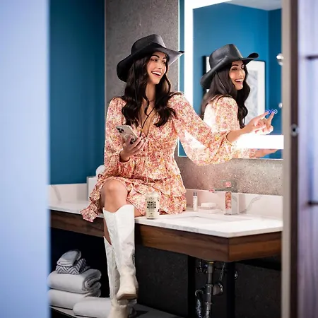 Cambria Hotel Nashville Midtown-3