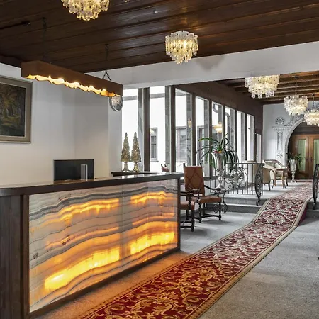 Hotel Bad Serneus-3