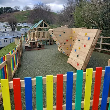 Torbay Holiday Home At The Waterside Holiday Park - With Deck And Sea View-3