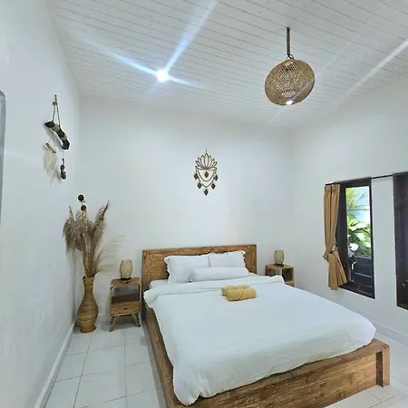 Chris Homestay-3