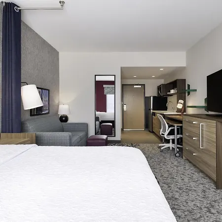 Home2 Suites By Hilton Stevens Point-3