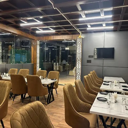 Hotel Dev Vilas 600 Metres From Taj Mahal-3