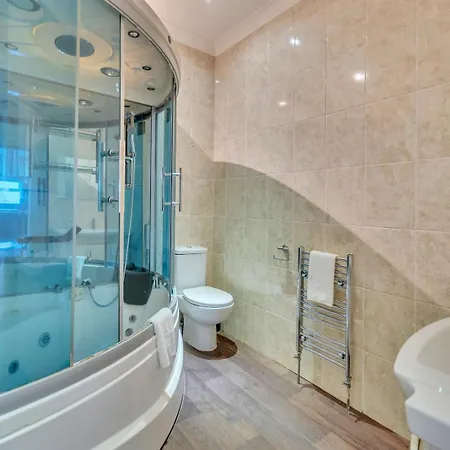 White Waters Hotel & Spa Llangollen-3