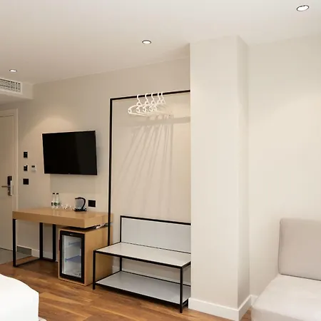 Bounty Hotel-3