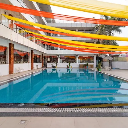 Treebo Arya Palace With Swimming Pool-2