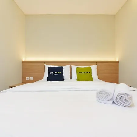 Urbanview Greenville Jakarta-2