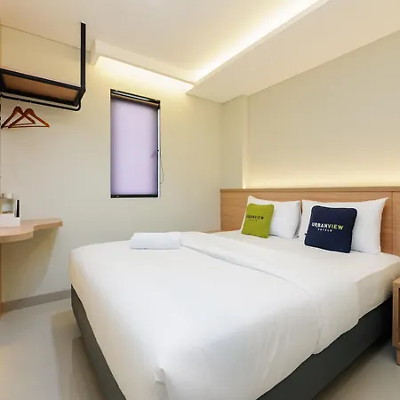 Urbanview Greenville Jakarta-3