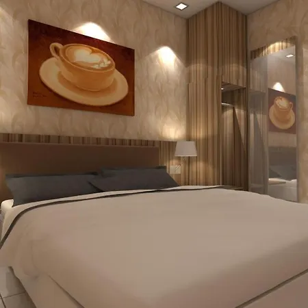 Cappuccino Hotel @ Mount Austin-2