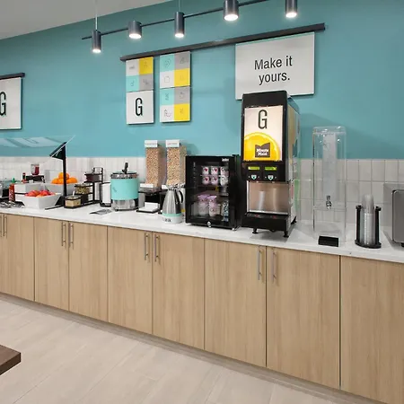 Garner Hotel Lincoln North By Ihg-2