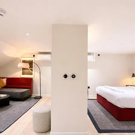 Vcity Suites At The Teacher-2