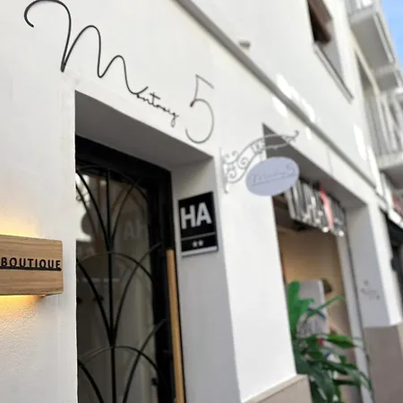 Montroig 5 Hotel Boutique-3