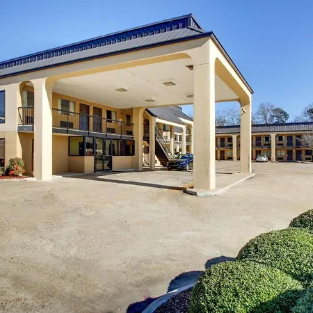 Econo Lodge Pearl - Jackson-3