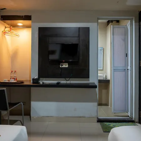 Tripletree Majestiq Hotel-3