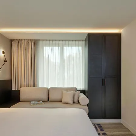 Courtyard By Marriott Ghent-3