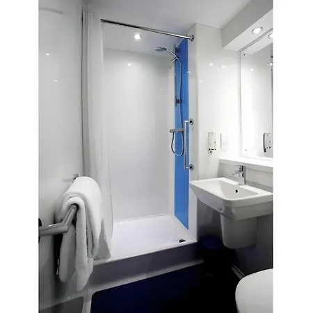 Travelodge London Richmond Central-2