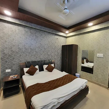 Hotel Yash International-3