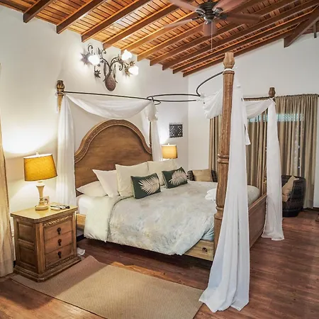 Ara Meru Lodge-2