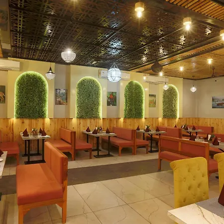 Hotel Vivanta Residency Delhi - With Free Pick Up Or Drop-3