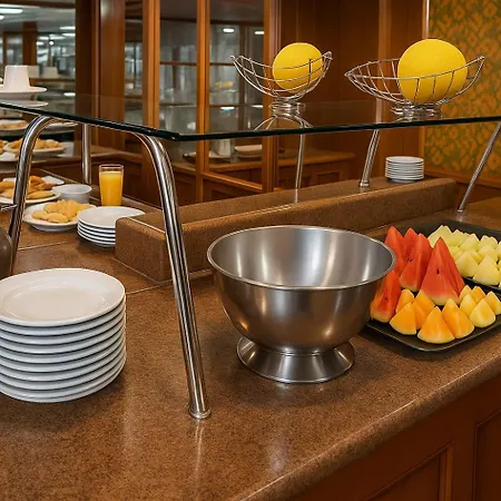 Garvey Park Hotel-3
