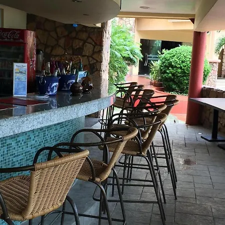 Tanza Oasis Hotel And Resort-3