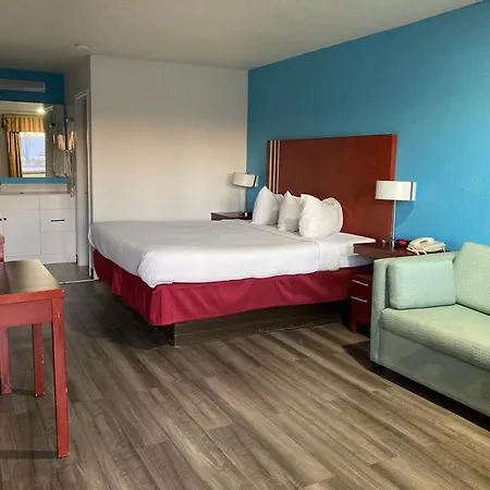 Woodward Inn & Suites-2