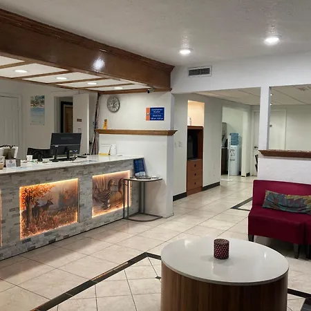Woodward Inn & Suites-3