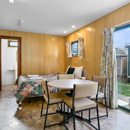 Howlong Caravan Park-2