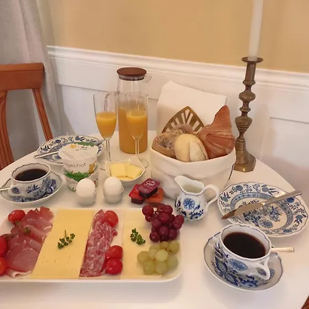 Chateau Suites - Schloss Malberg-3