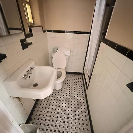 Sunshine Inn & Suite-3