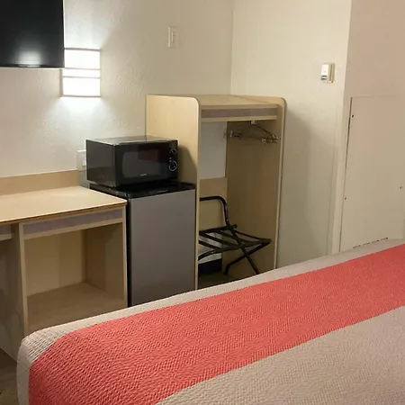 Motel 6 Jackson Airport Pearl-3